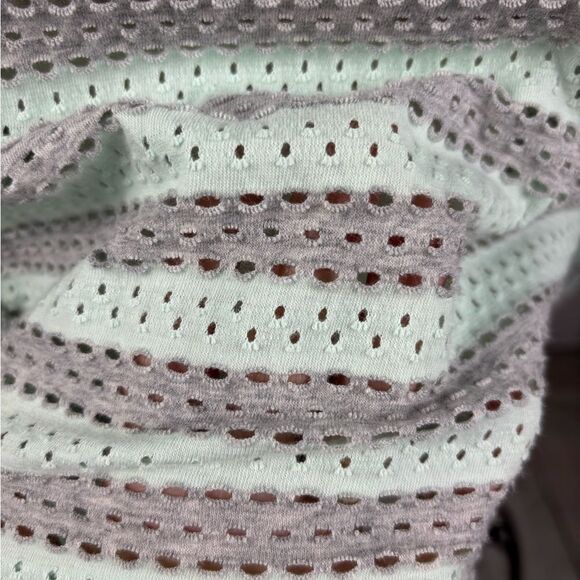 Calvin Klein Performance Quick Dry Green Grey Stripes Mesh Pullover Thumb Holes - Picture 5 of 7